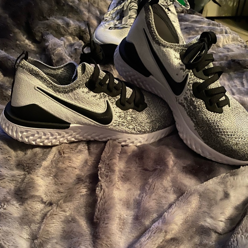 Mens Nike Epic React Flyknit 2